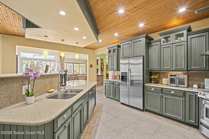 250 Lanternback Island Drive, Satellite Beach, FL, 32937 photo 28