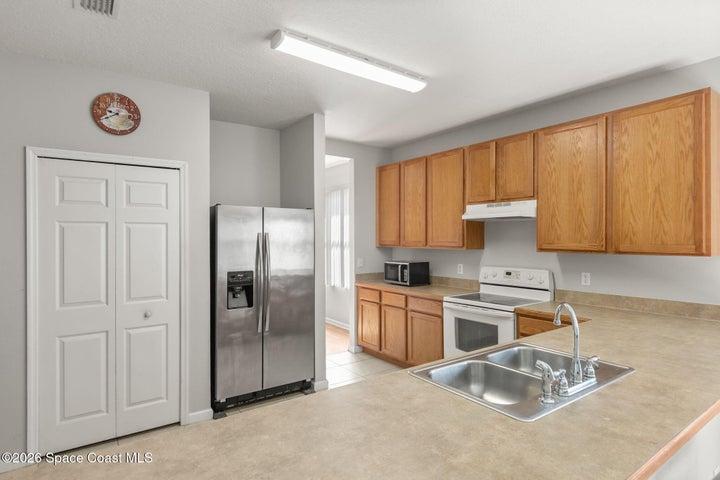 402 Breckenridge Circle SE, Palm Bay, FL, 32909 photo 8