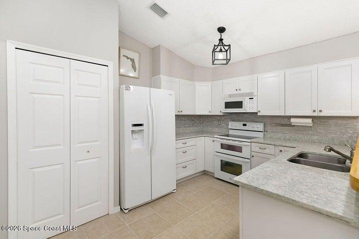 4511 Derbyshire Drive, Titusville, FL, 32780 photo 14