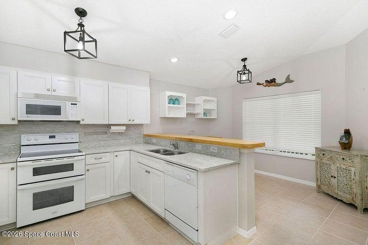 4511 Derbyshire Drive, Titusville, FL, 32780 photo 16