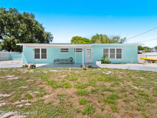 3730 Maple Street, Sebastian