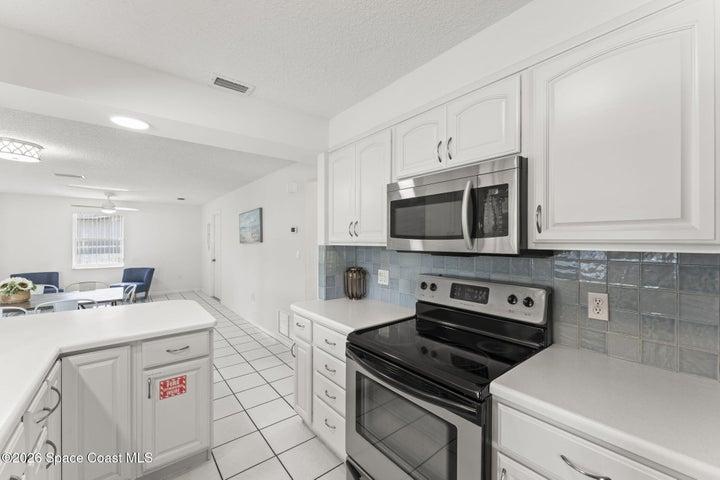 113 Holiday Lane, Cocoa Beach, FL, 32931 photo 9