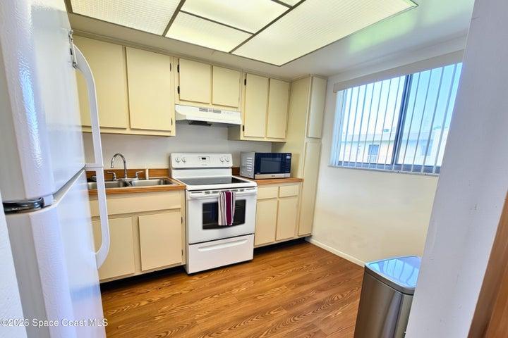 3001 Thrush Drive 224, Melbourne, FL, 32935 photo 3