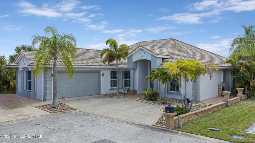 809 W Central Boulevard, Cape Canaveral, FL, 32920 photo 3