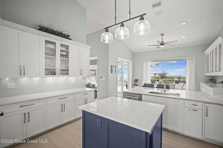 809 W Central Boulevard, Cape Canaveral, FL, 32920 photo 24