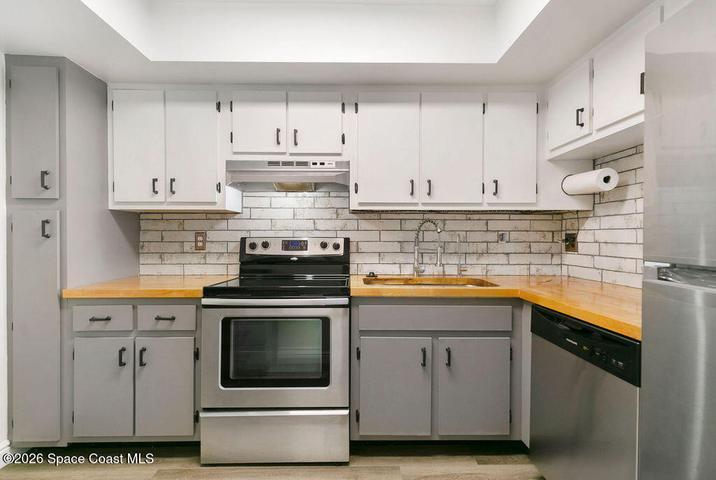 3001 Thrush Drive 219, Melbourne, FL, 32935 photo 5