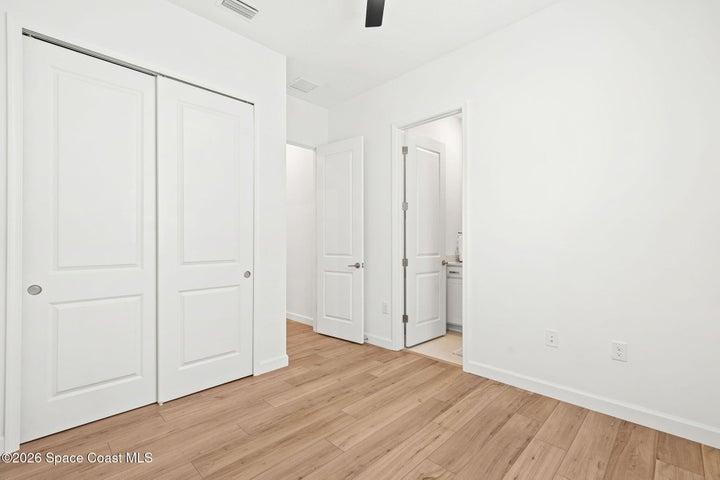 en suite bedroom 2