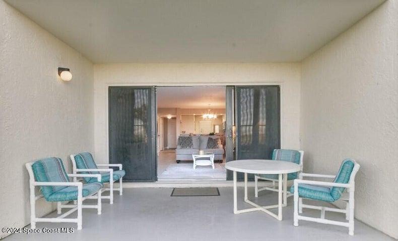 Covered porch area