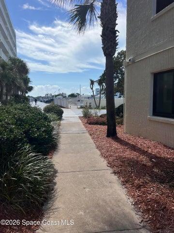 Sidewalk access to beach