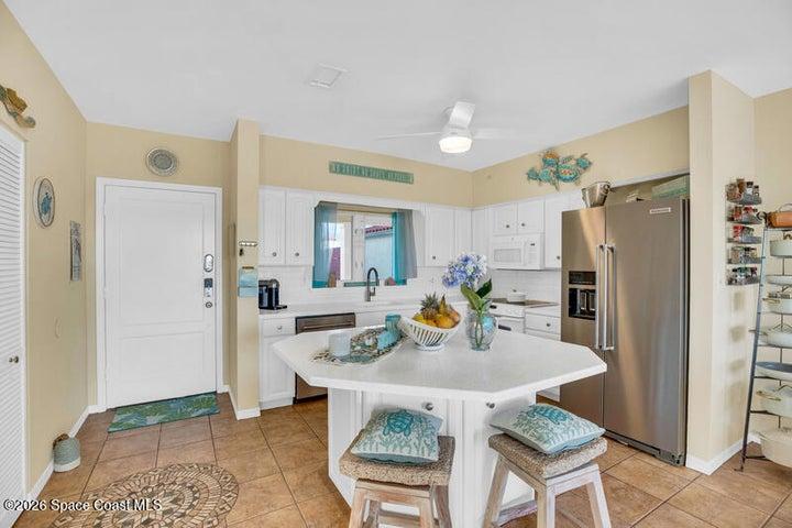 5010 Harmony Circle 306, Vero Beach, FL, 32967 photo 7