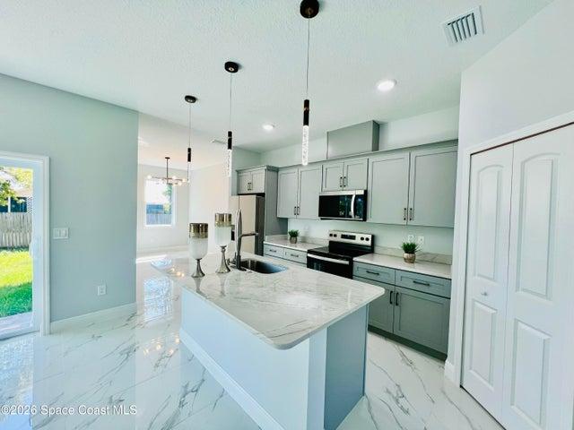 401 Homestead Avenue NE, Palm Bay, FL, 32907 photo 43