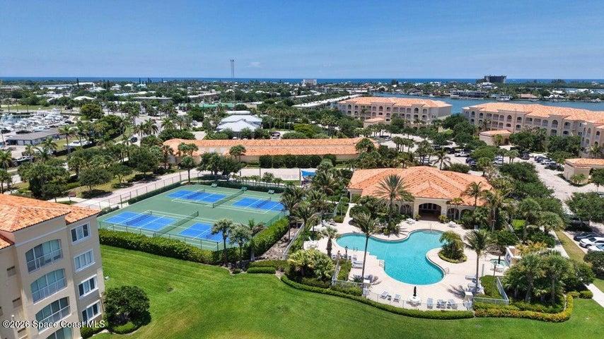17 Harbour Isle Drive W Ph03, Hutchinson Island, FL, 34949 photo 2