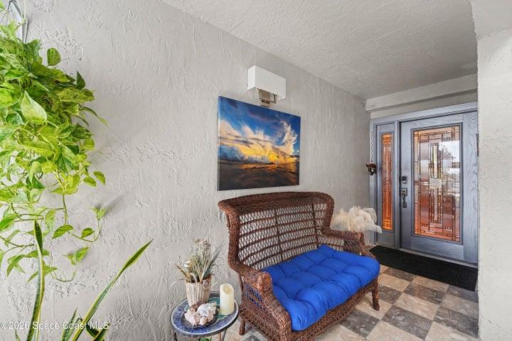 entry alcove off elevator to home