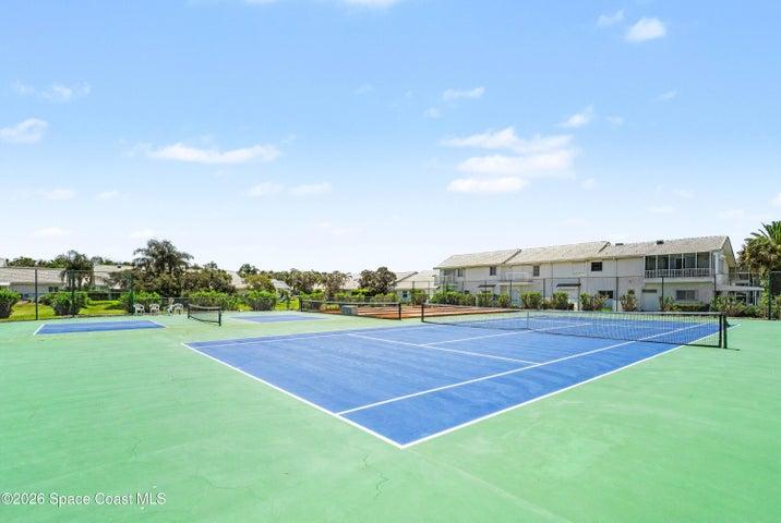 comm tennis