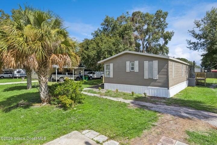 5038 Cambridge Drive, Mims, FL, 32754 photo 2