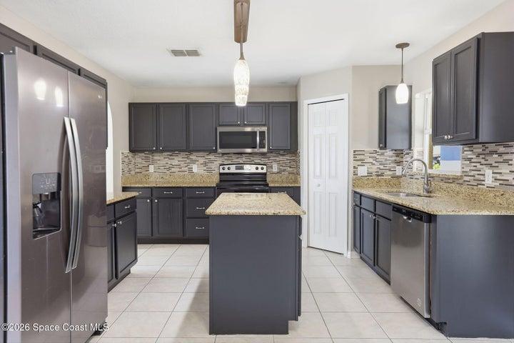 1116 Myrtle Lake View Drive, Fruitland Park, FL, 34731 photo 11