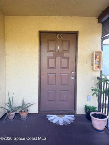 7801 Maplewood Drive 909, Melbourne, FL, 32904 photo 2