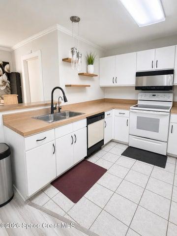 7801 Maplewood Drive 909, Melbourne, FL, 32904 photo 7
