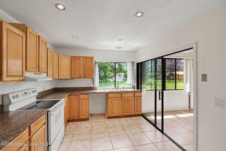 997 Mariposa Drive NE, Palm Bay, FL, 32905 photo 9