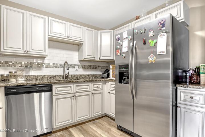 Stainless appliances included