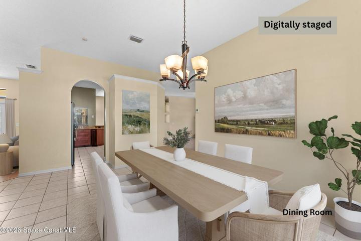 Light-filled dining space with a welcoming ambiance