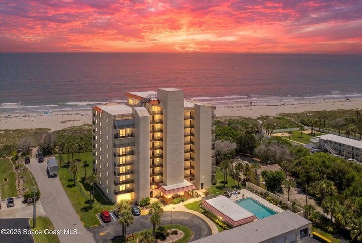 Imagine beginning every morning with the sunrise over the Atlantic and ending each evening watching the sky glow from your private western balcony. This rare corner residence lets you enjoy both.