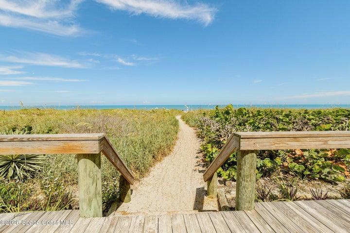 545 Garfield Avenue 401, Cocoa Beach, FL, 32931 photo 43