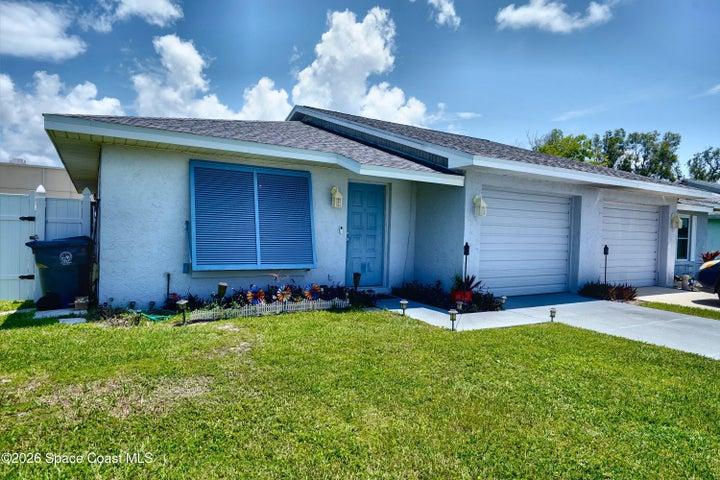 37 E Towne Place, Titusville
