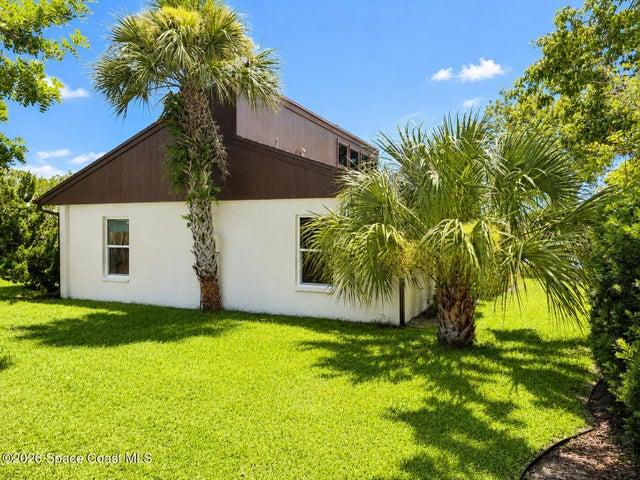 255 Applewood Circle, Melbourne, FL, 32940 photo 2