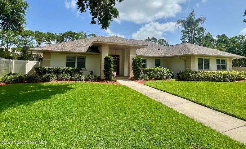 596 Lake Ashley Circle, Melbourne