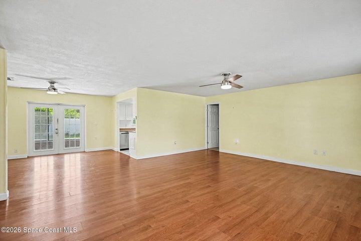 886 Barris Lane, Rockledge, FL, 32955 photo 5