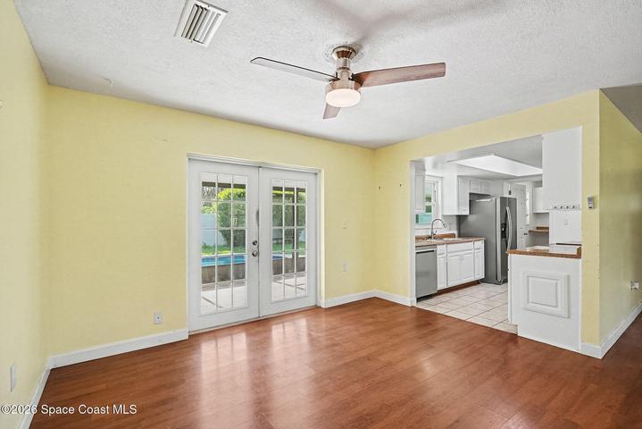 886 Barris Lane, Rockledge, FL, 32955 photo 4