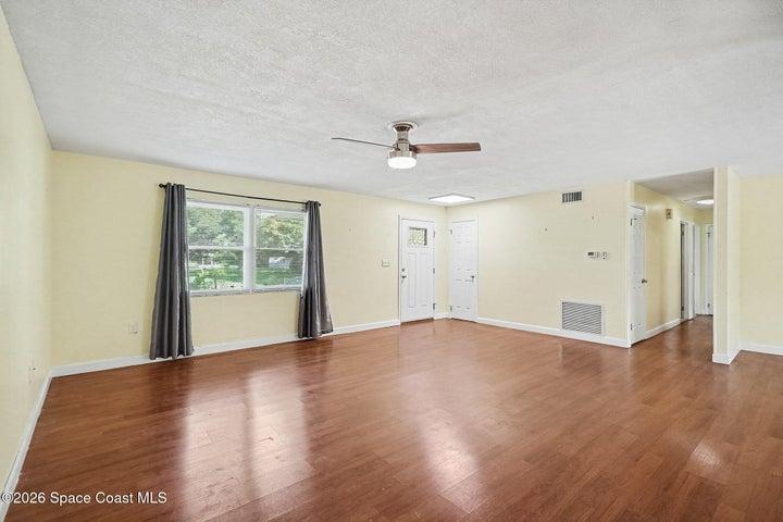 886 Barris Lane, Rockledge, FL, 32955 photo 3