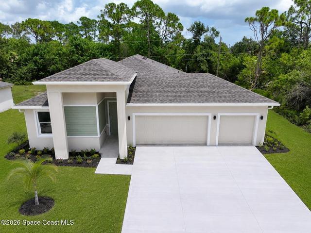 371 Halloran Street SE, Palm Bay, FL, 32909 photo 2