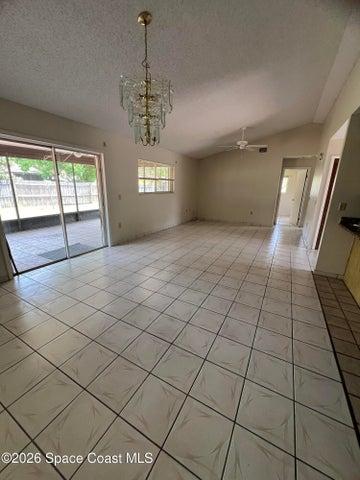 livig room/dining room