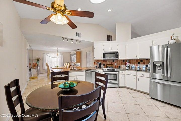 Eat In Kitchen