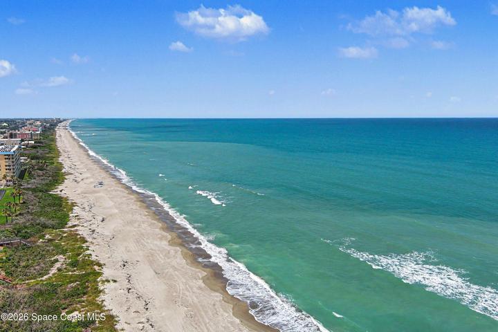 Atlantic Ocean just a block away!