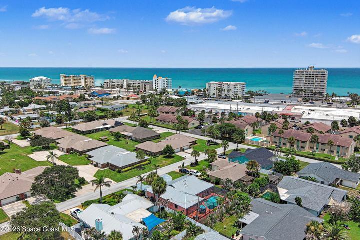 One block from the Beach!