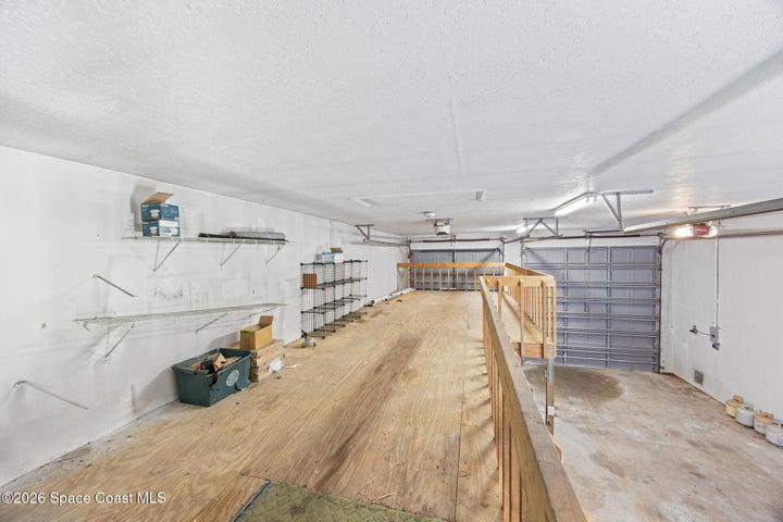 Detached garage