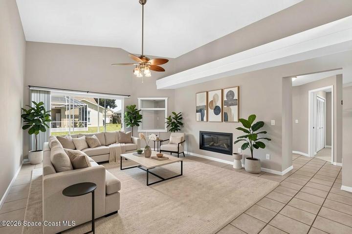 Virtual Staging - Family Room
