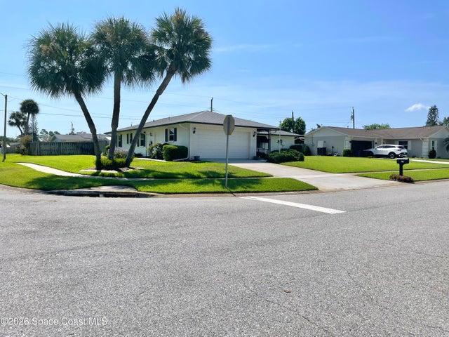629 Ebony Street, Melbourne, FL, 32935 photo 3
