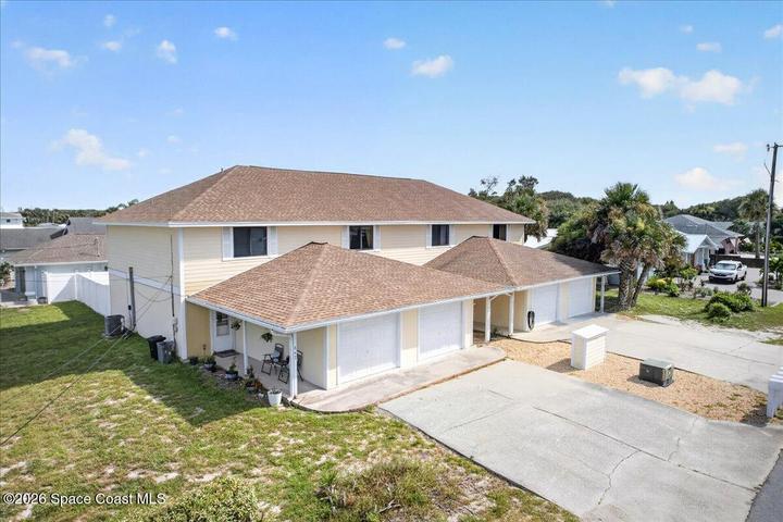 841 E 14th Avenue, New Smyrna Beach