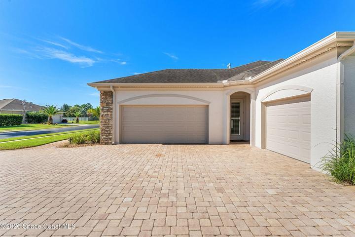 Side Entry- 3 Car Garage