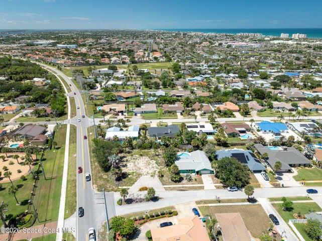 Arial Lot & Riverside Drive-North View