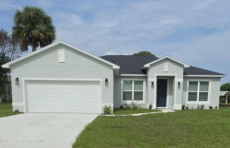 551 Borraclough Avenue NW, Palm Bay
