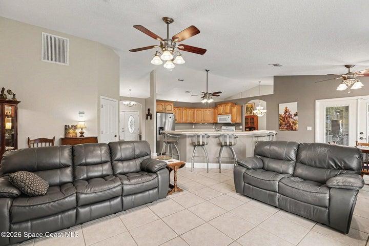 Family Room/Kitchen