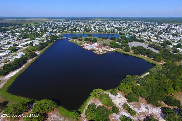 912 Oriole Circle, Barefoot Bay, FL, 32976 photo 26