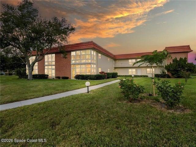 73 Royal Oak Court 101, Vero Beach, FL, 32962 photo 23