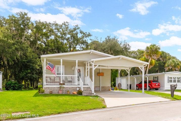 379 Holiday Park Boulevard NE, Palm Bay, FL, 32907 photo 2