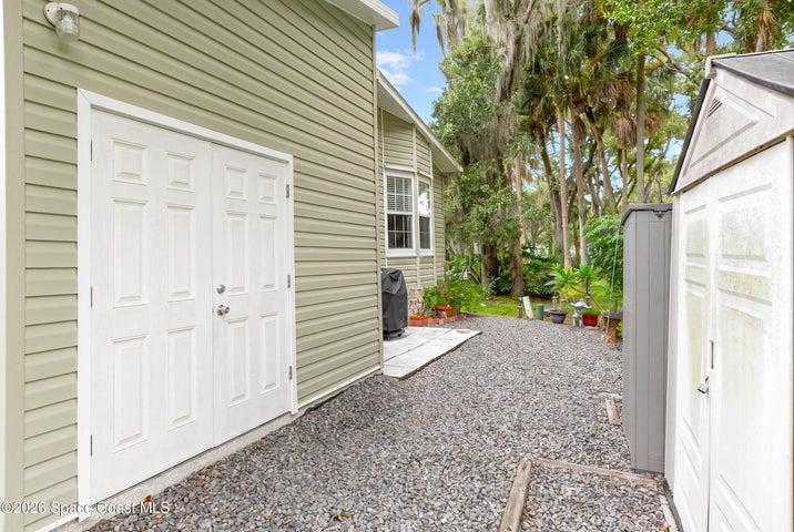 379 Holiday Park Boulevard NE, Palm Bay, FL, 32907 photo 5